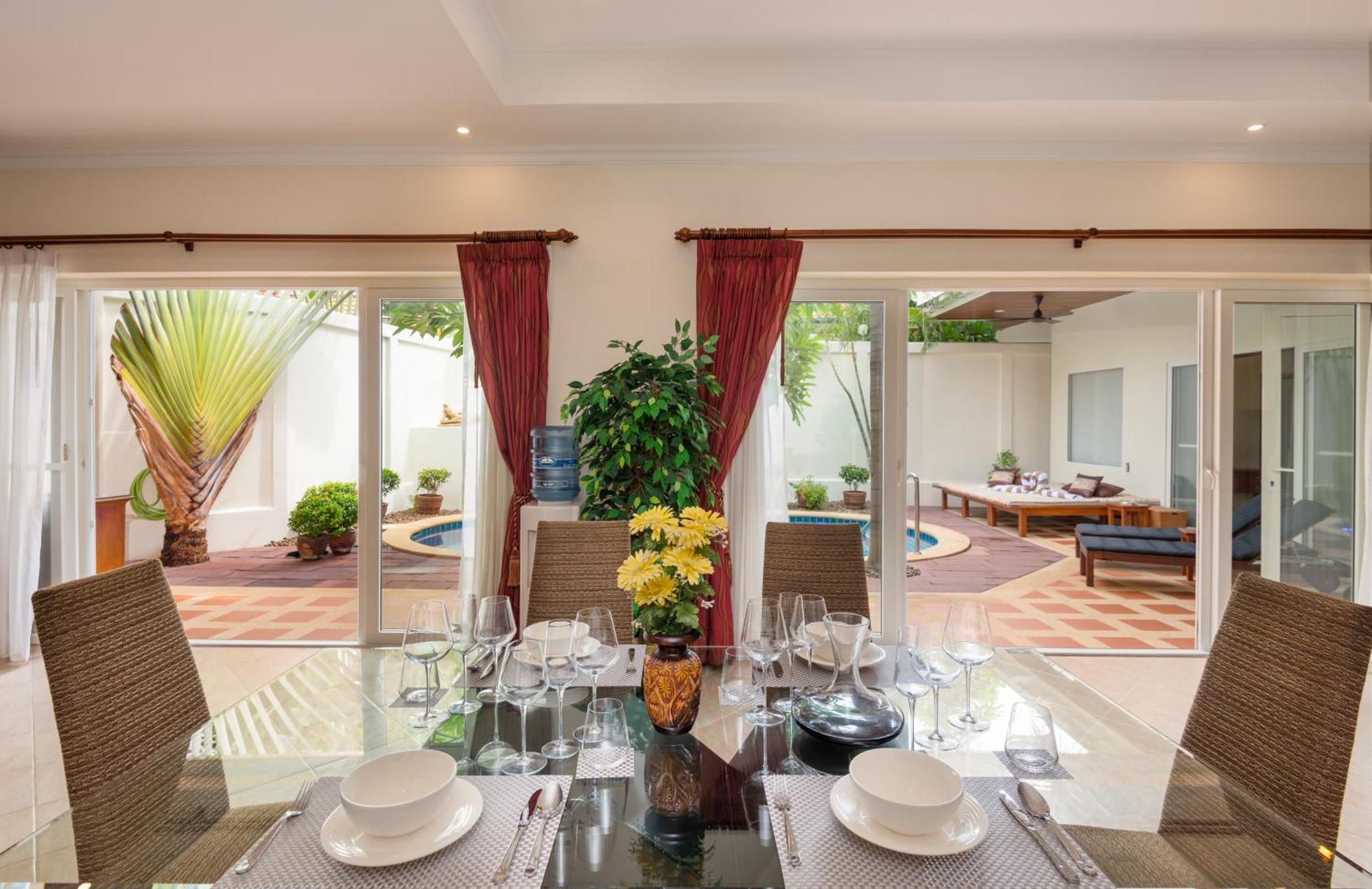 Village Austria Luxury Pool Villas Патая Екстериор снимка